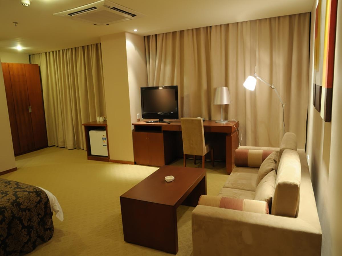Days Inn Frontier Wuxi Уси Экстерьер фото